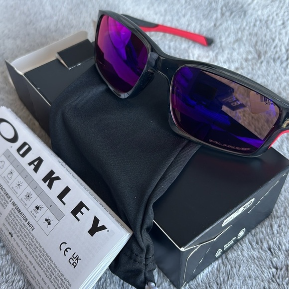 Oakley Chainlink (924710) Polarized 57mm Rectangle Sunglasses in Gray/Red NWT - Picture 5 of 7